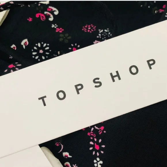NWT Topshop Floral Star Print Blouse, Long Ruched Sleeve Tie Neck Women Size 6 - Picture 6 of 13